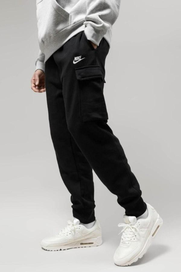 Nike Club Fleece Cargo Erkek Siyah Şardonlu Eşofman Altı - Image 1