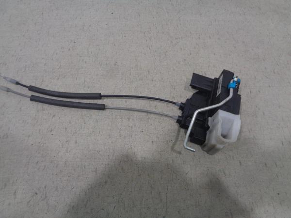 Kilit Kapı İ20 09-14 Ön Sağ (Oem No: 81320-1J020) - Image 1