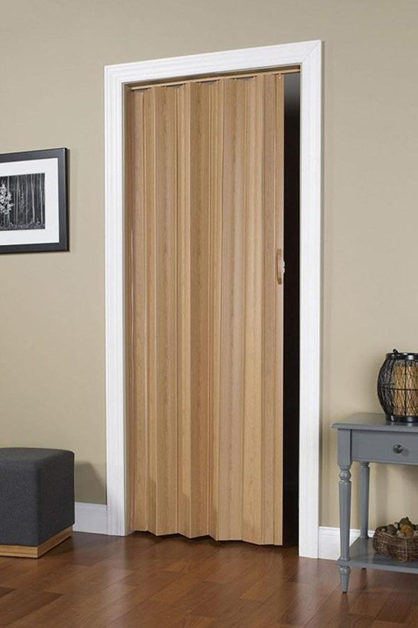 Katlanır Kapı Açık Meşe 82x203 cm – Şık, Pratik ve Alan Tasarrufu Sağlayan Kapı Çözümü - Image 1