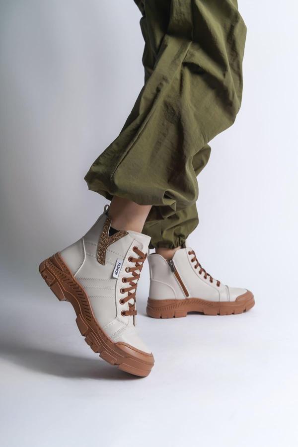 AMBER Bağcıklı Fermuarlı Ortopedik Taban Kadın Bot  CTT - Krem - Image 1