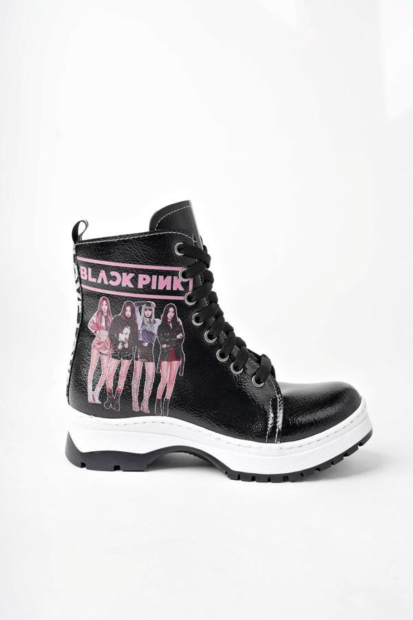 Siyah Kırışık Rugan BlackPink Fermuarlı Kız Çocuk Botu - Image 1