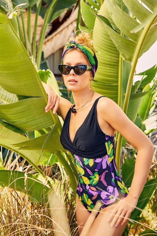 Büyük Beden Siyah Çiçek Desenli Drapeli Mayo - Image 1