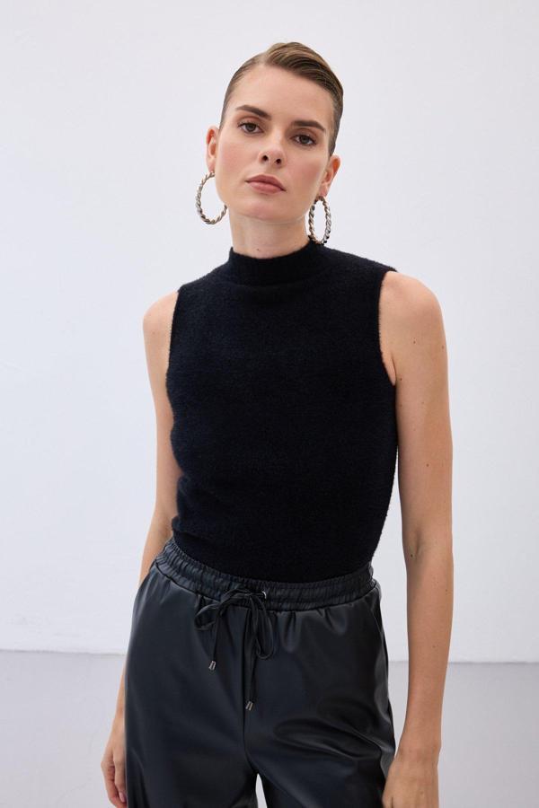 Sıfır Kol Sakallı Triko Bluz - Siyah - Image 1