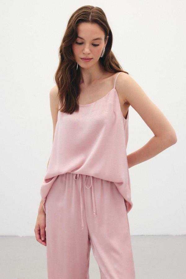 Askılı Saten Bluz - Pudra - Image 1