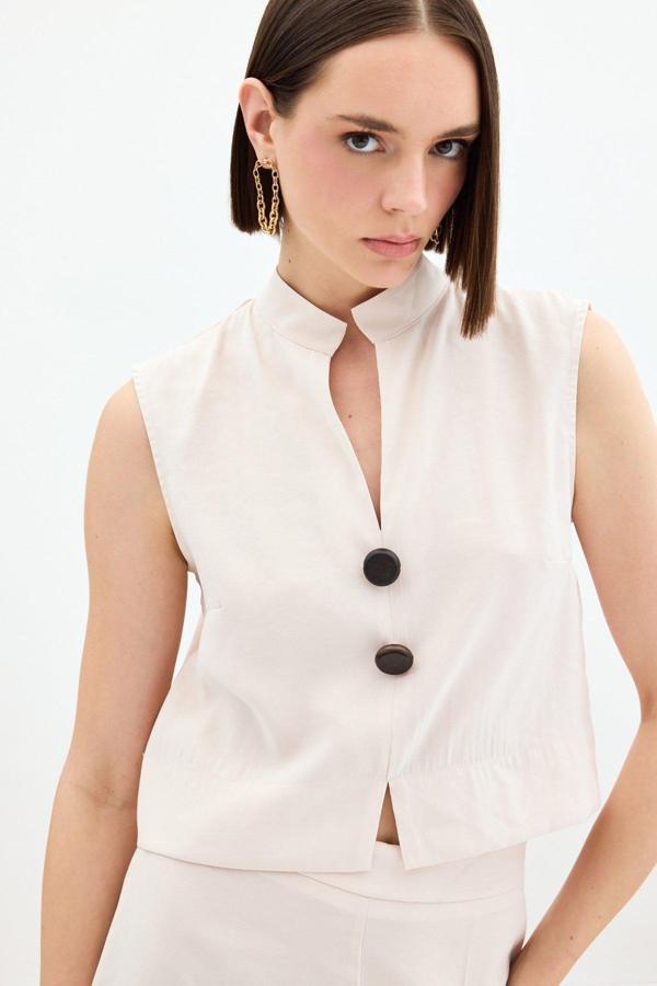 Süs Düğme Detaylı Bluz - Taş - Image 1