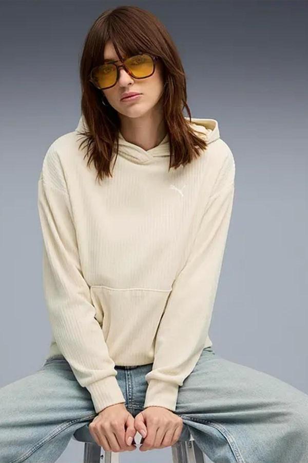 Puma Ess Elevated Velour Kadın Sweatshirt - Image 1