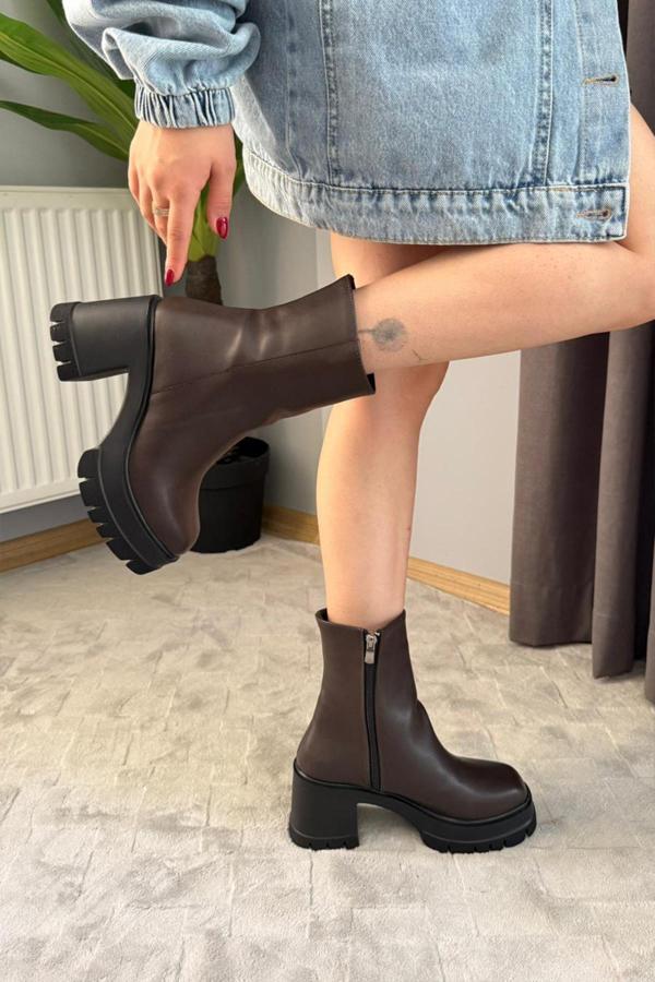 Kadın Pita Kahverengi ( 8 cm ) Platfom Topuklu Fermuarlı Bot - Image 1