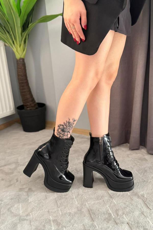 Kadın Simya Siyah Rugan Bağcıklı Detaylı 12 cm Platform Topuklu Fermuarlı Bot - Image 1