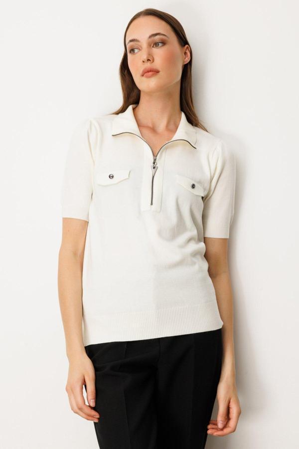 On Kadın Yakası Fermuarlı Kısa Kol Triko Kazak 65330 Ekru - Image 1
