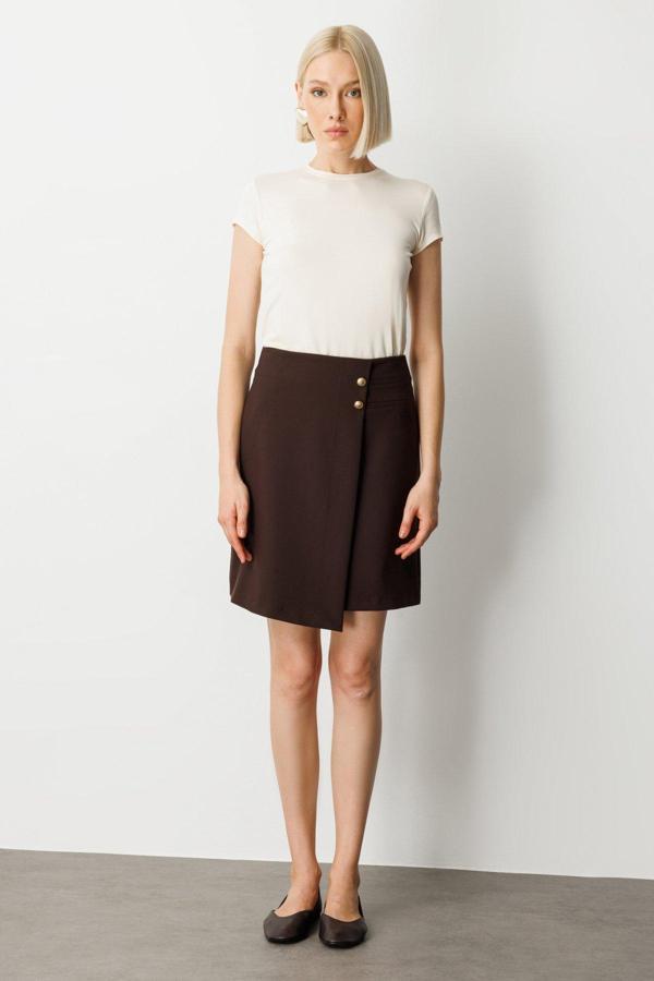 Ekol Kadın Asimetrik Kesim Süs Düğmeli Mini Etek 2007 Kahverengi - Image 1