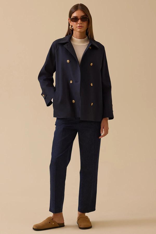 Seçil Kadın Düğmeli Cep Detaylı Kısa Trençkot 0001 Lacivert - Image 1