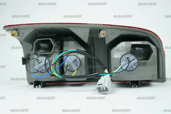 STOP LAMBASI HILUX 2011-2015 VIGO DUYLU AMPULLU SAĞ 81551 0K140 - Image 1