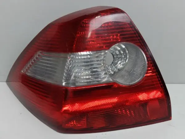 STOP LAMBASI DUYSUZ SAĞ RENAULT MEGANE 2 SEDAN 2002 8200142681 - Image 1