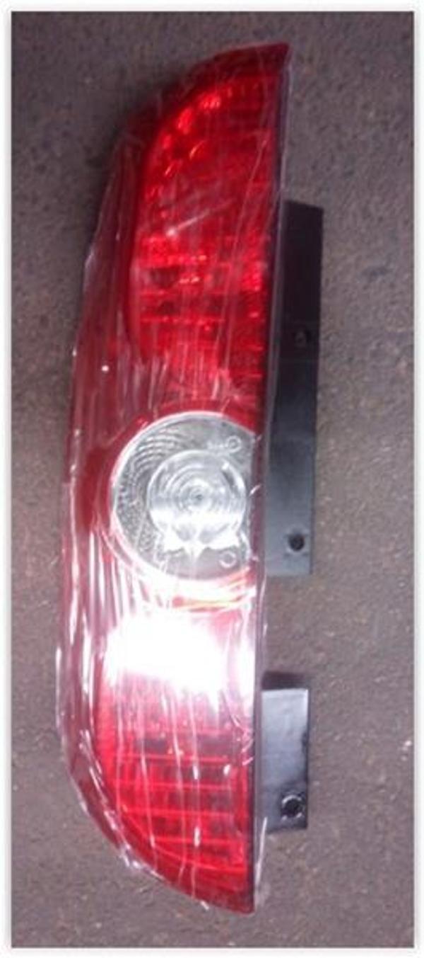 STOP LAMBA SOL DOBLO GENİŞ AİLE ÇİFT KAPAK Y.M. 51810674 - Image 1