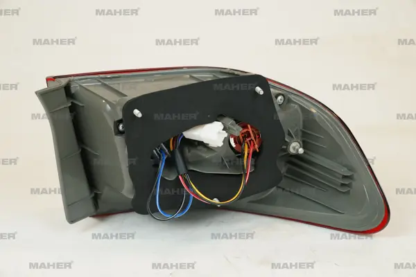 STOP LAMBASI COROLLA 2010-2012 DIŞ SAĞ 81551 02560 - Image 1