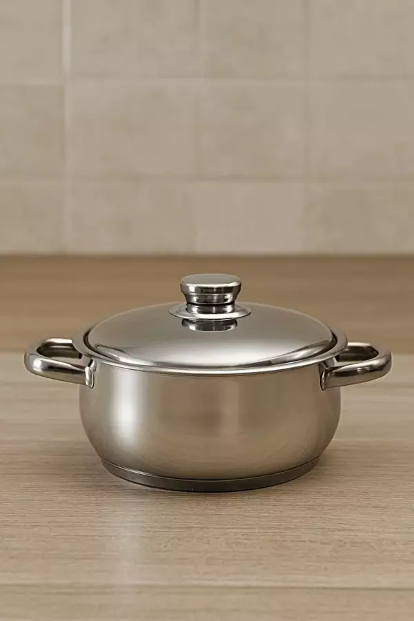 Gülsan Paslanmaz Çelik Kapaklı 20 CM Tencere– 18/10 Cr-Ni, İndüksiyon Uyumlu - Image 1