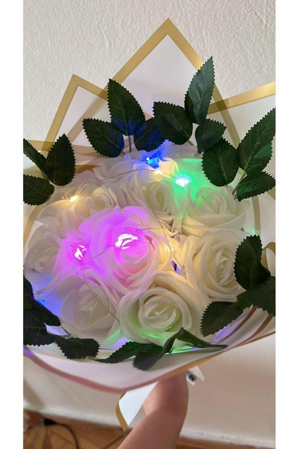 Kayzen Işıklı Beyaz Gül Buketi - Image 1