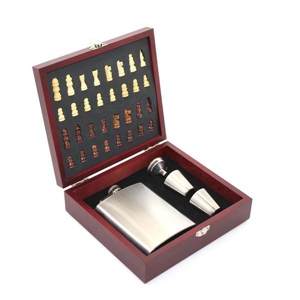 Ahşap Kutulu Satrançlı Matara Seti - Image 1