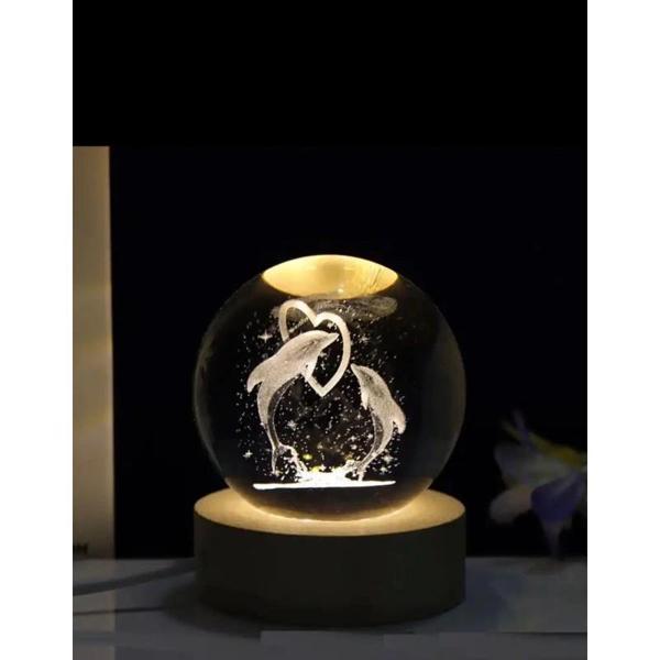 Kalp İçindeki Yunus Balıkları Renk Değiştiren Işıklı Cam Küre 8cm - Image 1