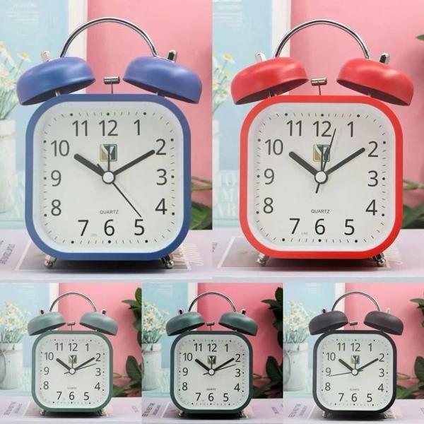 Kare Tasarımlı Işıklı Alarmlı Masa Saati - Image 1