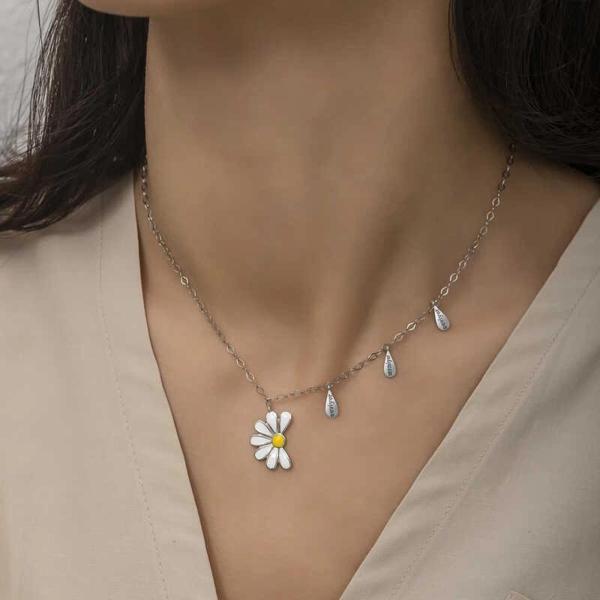 925 Ayar Gümüş Papatya Seviyor Sevmiyor Bayan Gümüş Kolye - Image 1