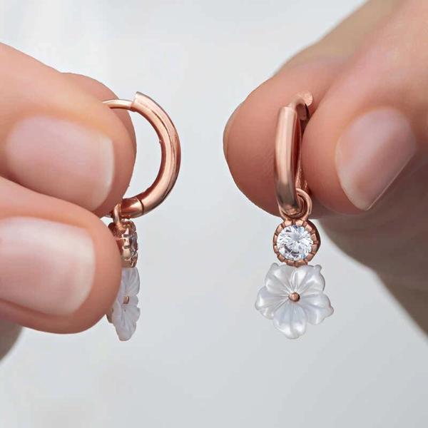 Gümüş Rose Sallantılı Manolya Çiçeği Kadın Küpe - Image 1