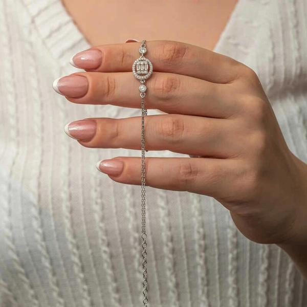 Gümüş Oval Baget Taşlı Kadın Bileklik - Image 1