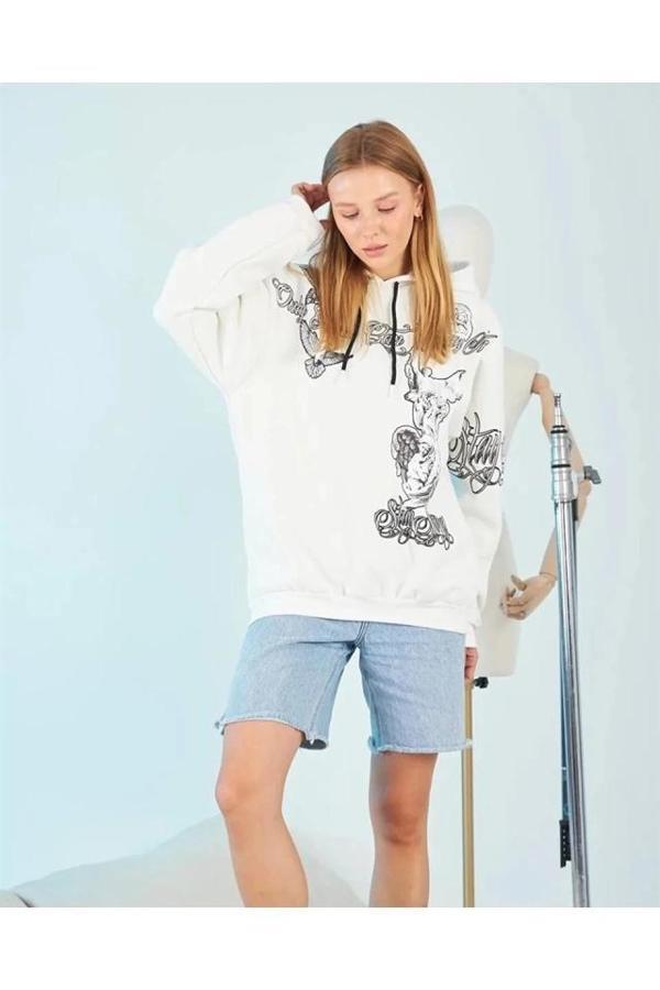 MDB Kapüşonlu Üç İplik weatshirt – Beyaz trong Heykel Baskılı, Rahat Kalıp, Kanguru Cepli odern Tasa - Image 1
