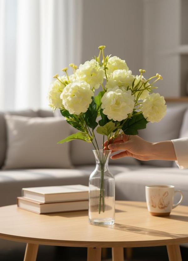 Yapay Çiçek Kartopu Krizantem Beyaz 5Dallı 10toplu Demet 30cm - Image 1