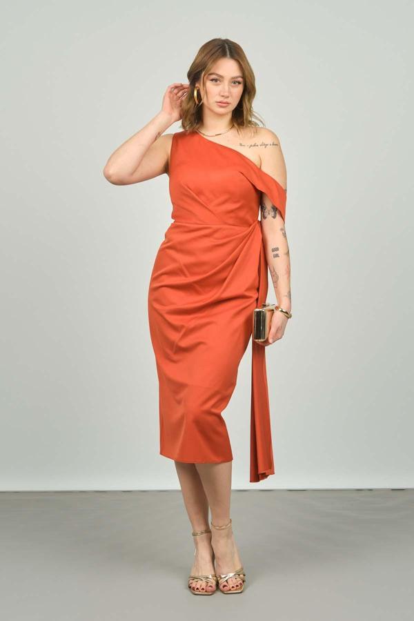 Escoll Kadın Tek Omuz Kolu Bant Detaylı Kuyruklu Abiye Elbise 1896 Tarçın - Image 1