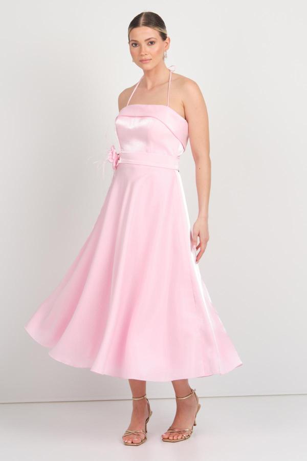 Saygın Kadın Boyundan Bağlamalı Çiçek Detaylı Midi Abiye Elbise 4576 Pembe - Image 1