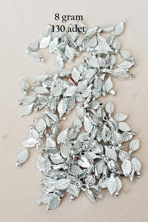 Oya Abiye Bileklik Kolye Pleksi Metalik Plastik Pul Gümüş Renk 8 gram 130 adet - BNC514 - Image 1