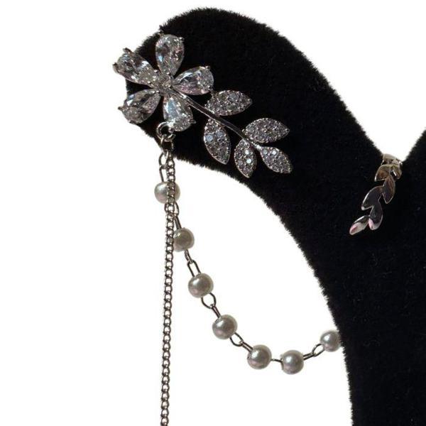 Uretti - Melik 9215 Taşlı Çiçek ve İnci Detaylı Şık Model Kıkırdak Küpe - Image 1