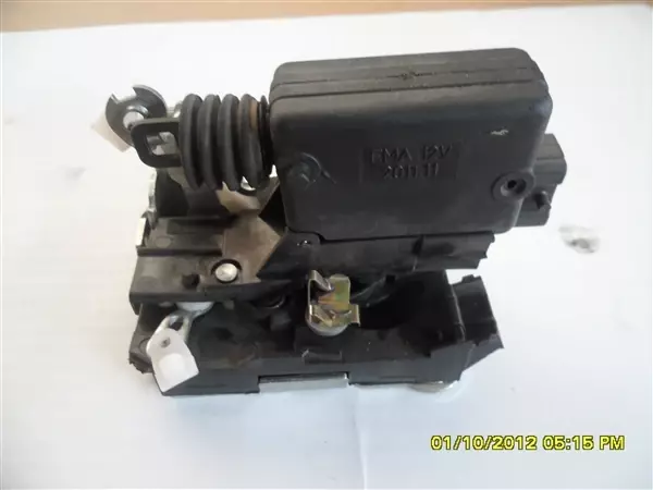 KAPI KİLİDİ ÖN SAĞ R19 MOTORLU 7702255432 - Image 1