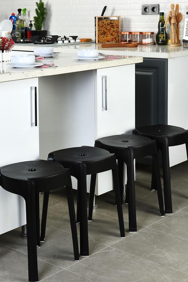 İronika Kaymaz Ayaklı Dekoratif İç İçe Geçebilen Plastik Tabure Mutfak Bahçe Taburesi 4 Adet Siyah - Image 1