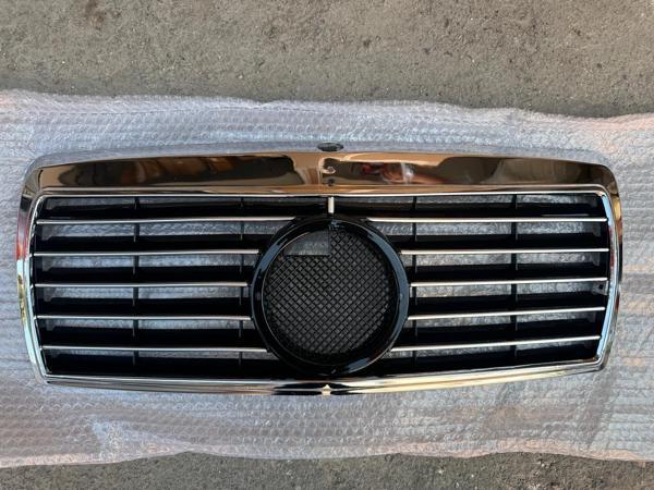 Mercedes W201 Panjur Ön Krom Komple 1982-1991 - Image 1