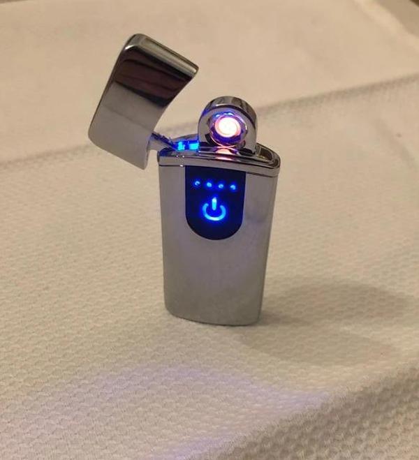 Elektrikli Alevsiz Dokunmatik Kaliteli Şık Çakmak - Image 1