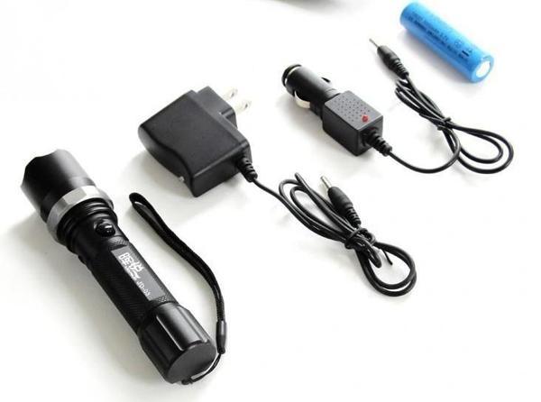 Polis El Feneri: Zoomlu + Sellektörlü + Şarjlı El Feneri (500 Metre) - Image 1