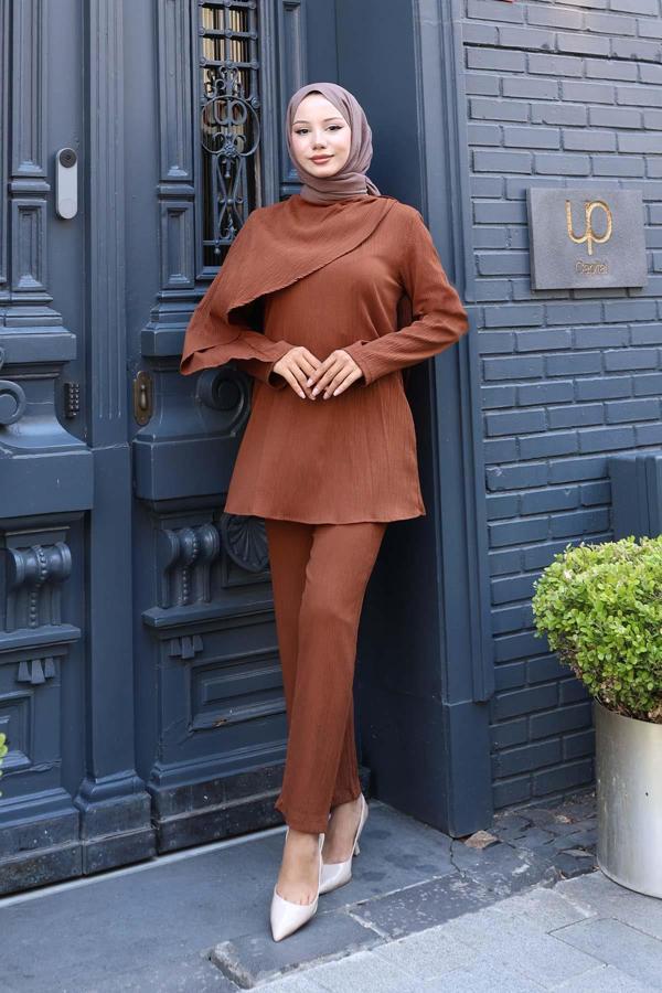 Pelerin Detaylı Takım Kahverengi - Image 1