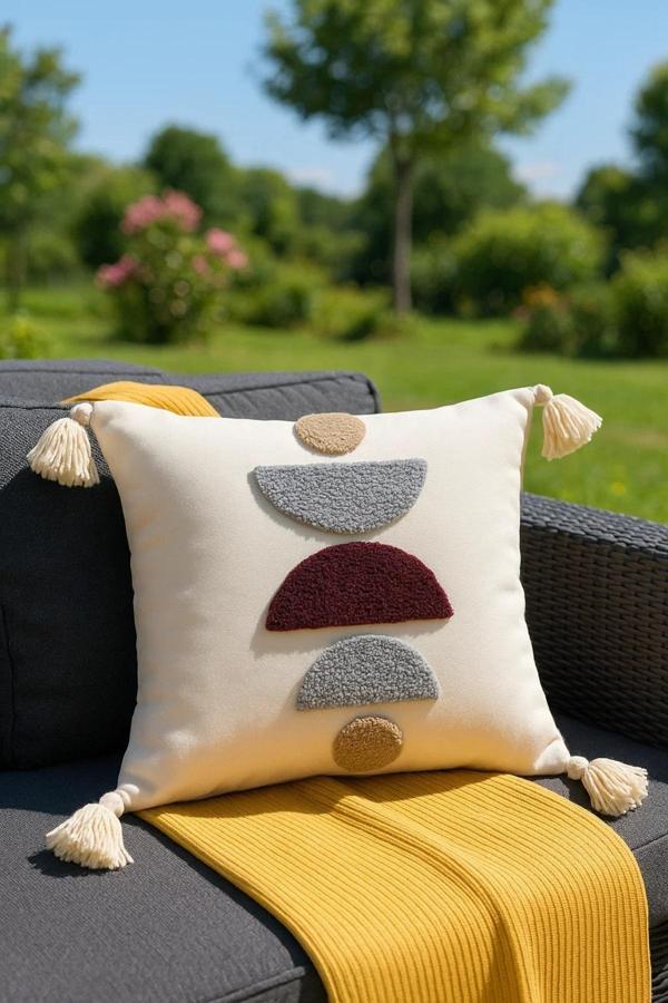 Saymine Kırlent Işleme Punch (Panç) Hediyelik Süs El Yapımı El Emeği Punch Işi Dekoratif Yastık Kılıfı Ekru - Image 1