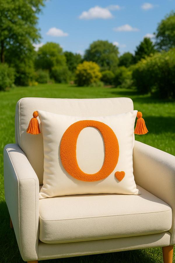 Saymine Punch Kırlent Kılıfı Harf Modeli - Image 1