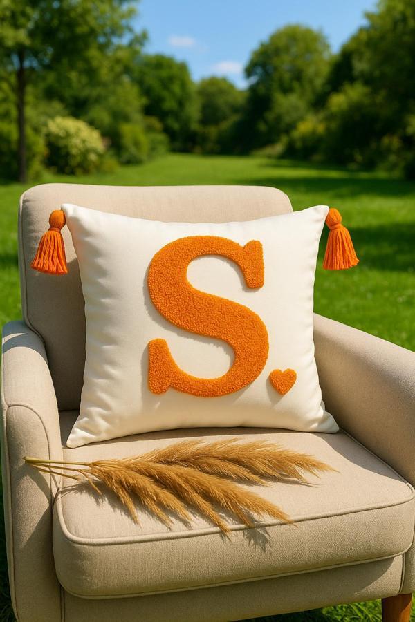 Saymine Punch Kırlent Kılıfı Harf Modeli - Image 1