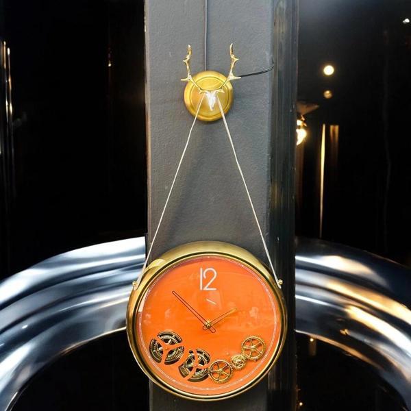 Geyikli Çarklı Duvar Saati Koyu Bej 44x34 - Image 1