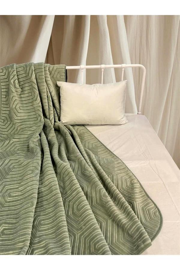 Özdilek Prestige Kalın Embos Tek Kişilik Battaniye (155x220)-K.Yeşil - Image 1