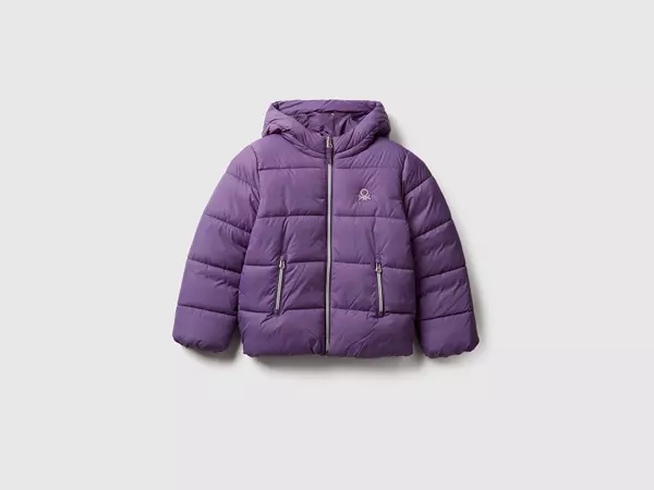 Kız Çocuk Mor Sol Göğsü Logo İşlemeli Cepli Kapüşonlu Yüksek Yaka Mont - Image 1