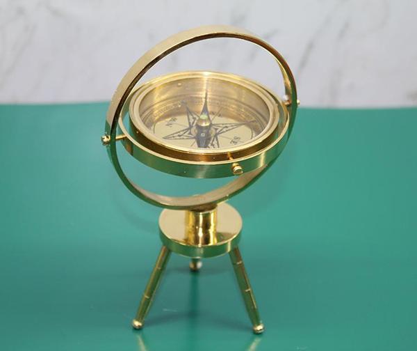 Pirinç Masa Üstü Pusula Model 2  - Image 1