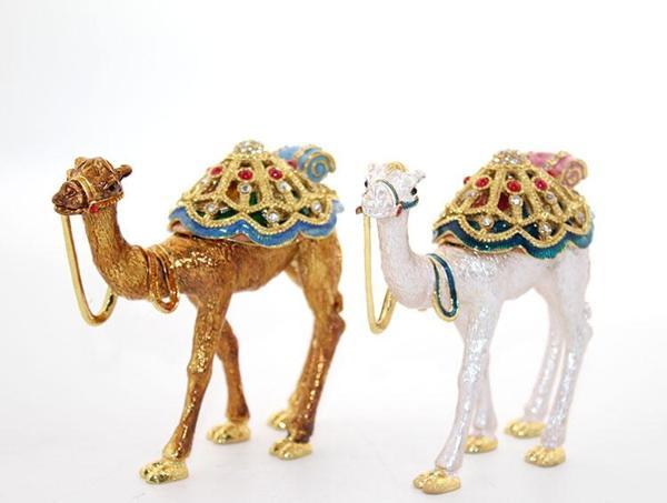 Swarovski Taşlı Tekli Deve Figürü Model 11 - Image 1
