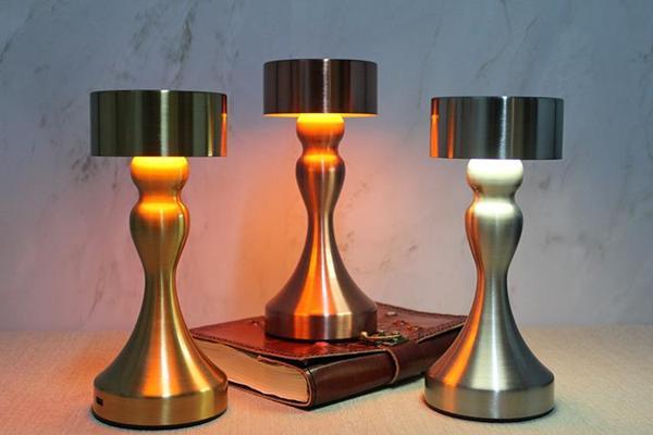 Masaüstü Dokunmatik Ledli Lamba Model 6 - Image 1