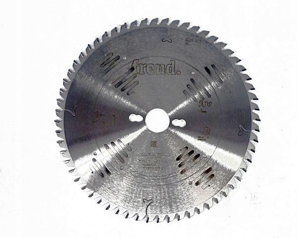 Freud LG2B 0700 250X30X3,2 mm Ahşap Testere 60 Diş - Image 1