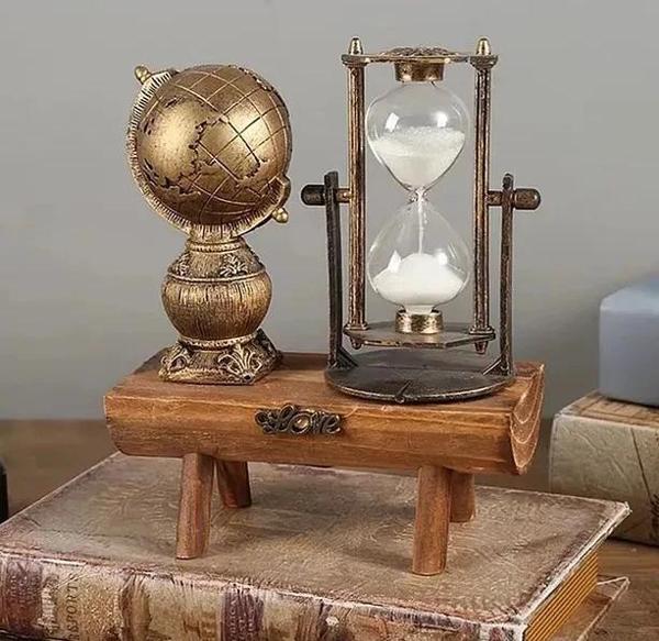 MDB Dekoratif Dünya Biblolu Kum Saati - Image 1